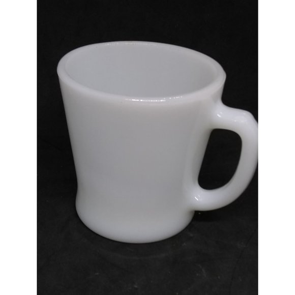 Vintage Anchor Hocking Milk glass D handled Mug - Picture 1 of 7